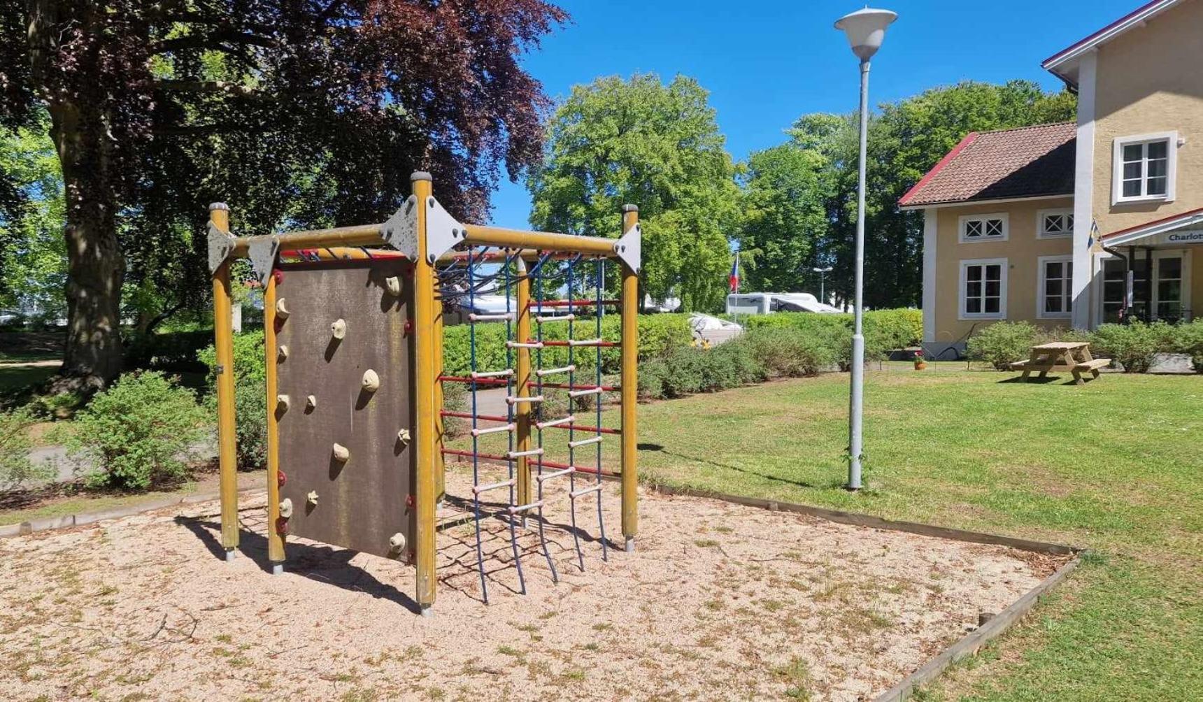 Charlottsborgs Camping Och Vandrarhem Kristianstad Bagian luar foto