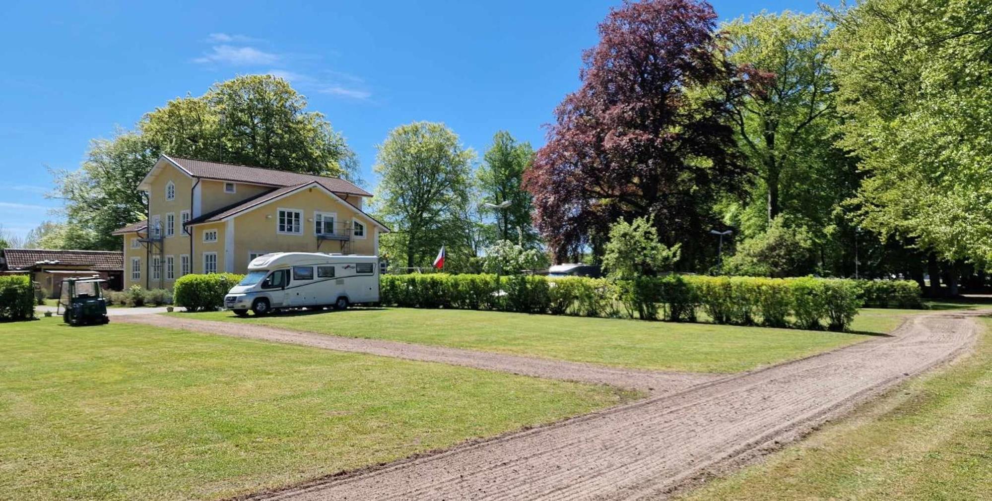 Charlottsborgs Camping Och Vandrarhem Kristianstad Bagian luar foto